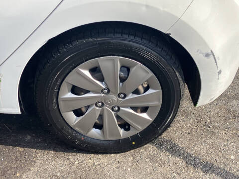 2019 Kia Rio 5-Door S