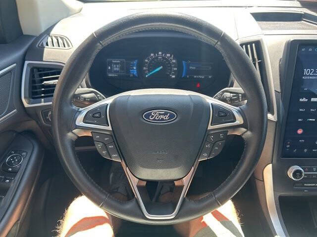 2023 Ford Edge