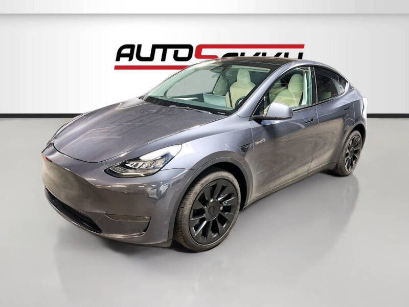2023 Tesla Model Y Long Range
