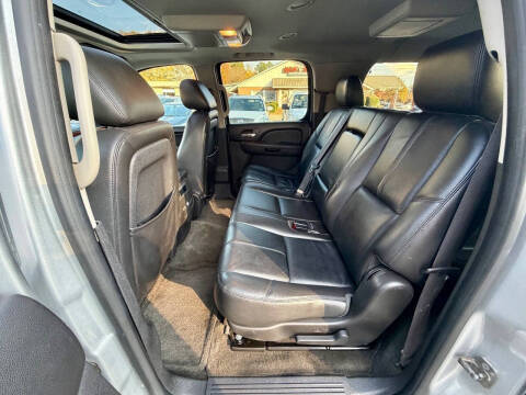 2012 Chevrolet Suburban LT