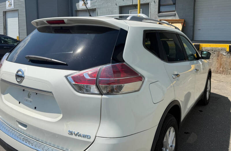 2016 Nissan Rogue SV