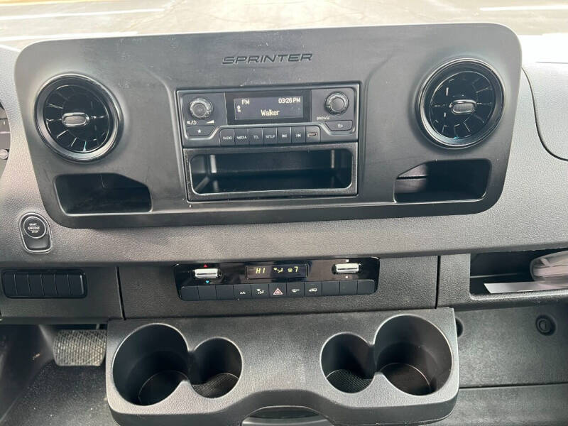 2022 Mercedes-Benz Sprinter 2500