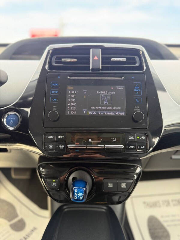2019 Toyota Prius LE AWD-e