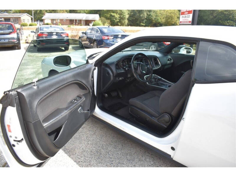 2018 Dodge Challenger SXT