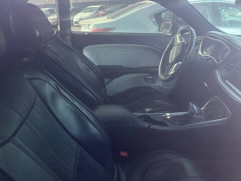 2015 Dodge Challenger SXT Plus