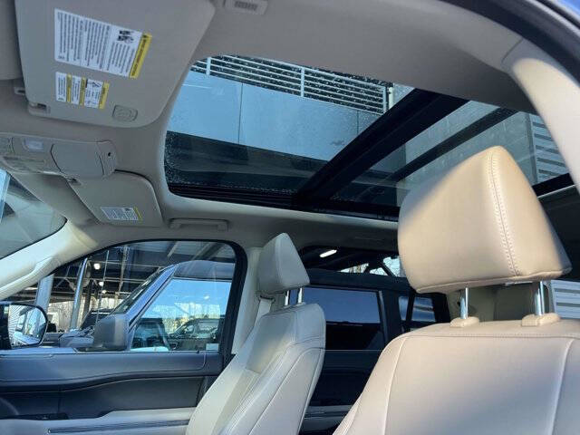 2022 Ford Expedition MAX XLT