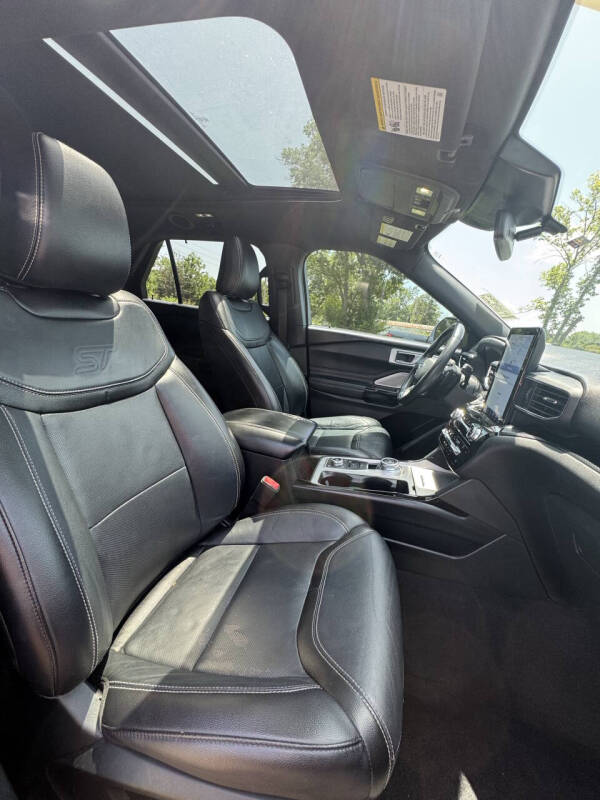 2021 Ford Explorer ST
