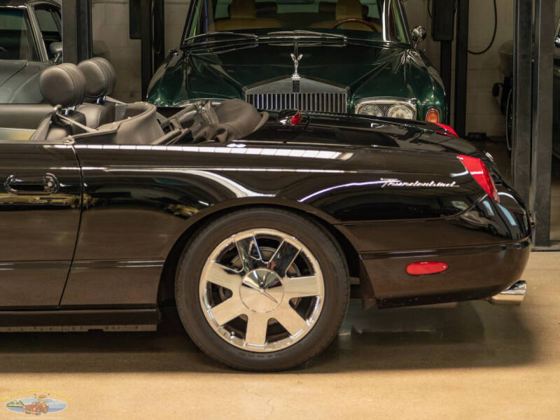 2002 Ford Thunderbird Deluxe