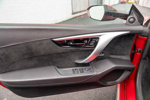 2017 Acura NSX 14