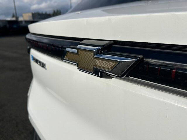 2026 Chevrolet Equinox EV LT 2