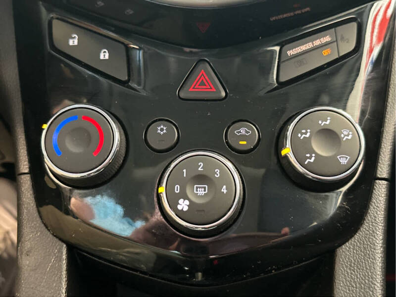 2019 Chevrolet Sonic LT Auto