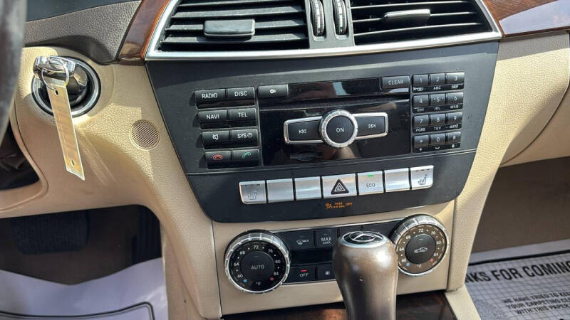 2013 Mercedes-Benz C-Class C 300 Luxury 4MATIC