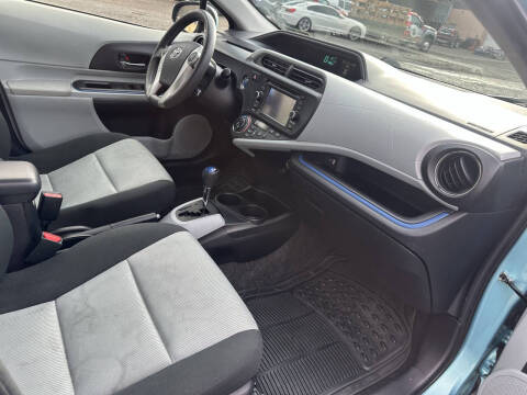 2012 Toyota Prius c Three