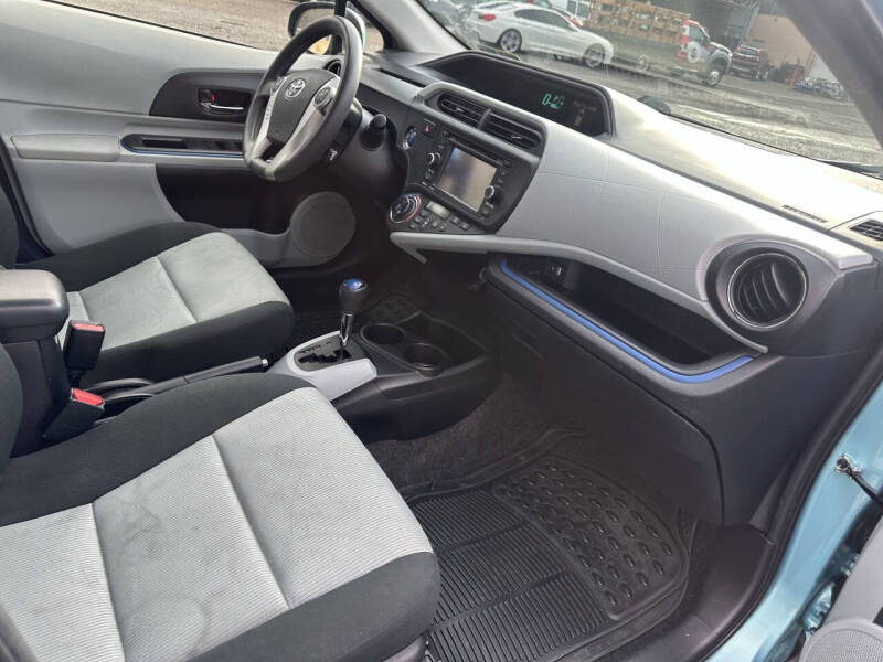 2012 Toyota Prius c Three