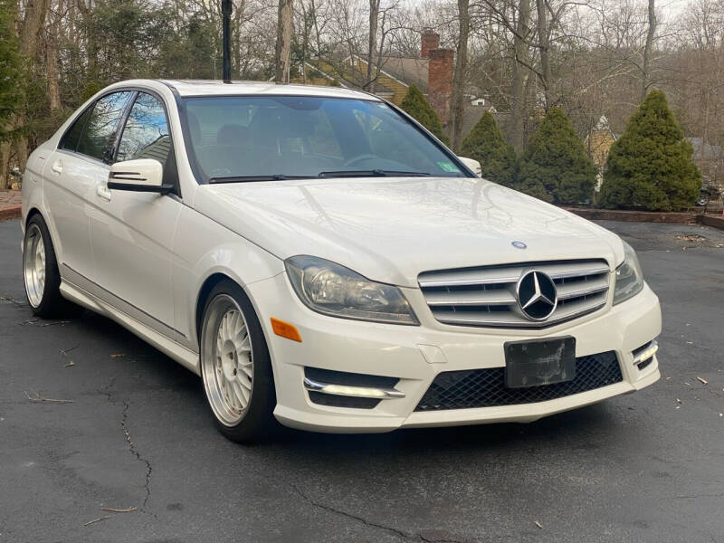 2013 Mercedes-Benz C-Class C300 Sport photo 2