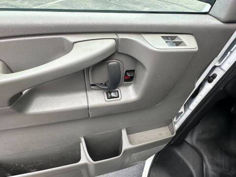 2015 GMC Savana 2500