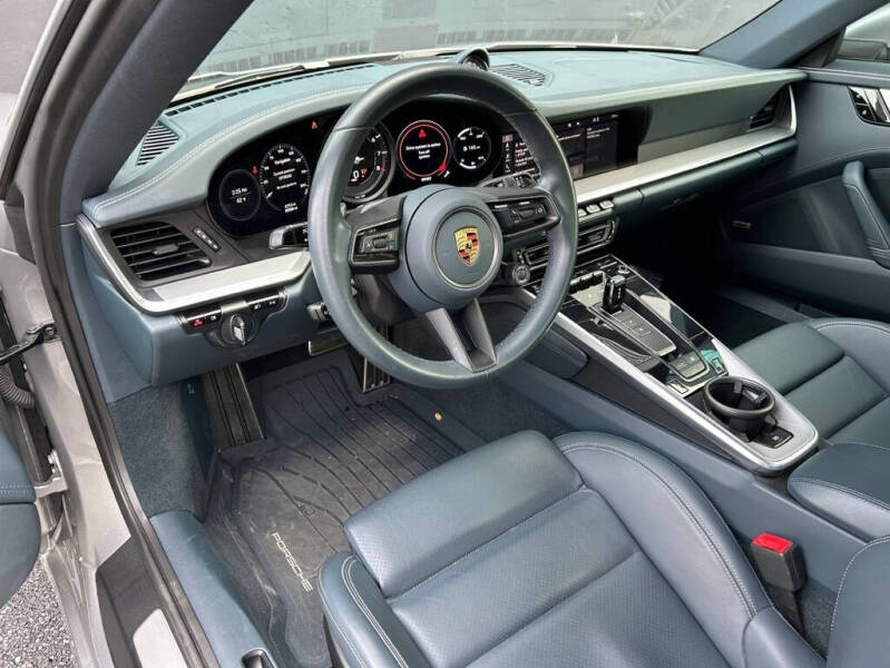 2021 Porsche 911 Carrera