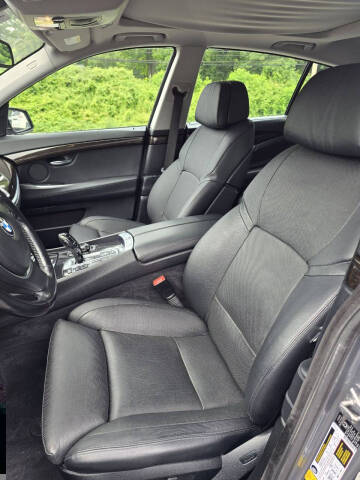 2010 BMW 5 Series 550i xDrive Gran Turismo