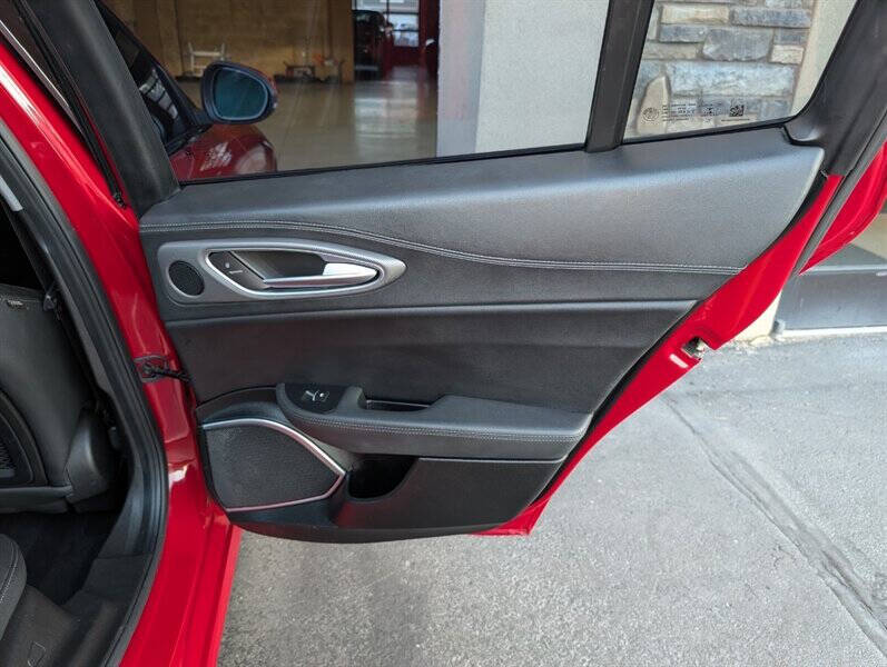 2019 Alfa Romeo Giulia Ti Sport