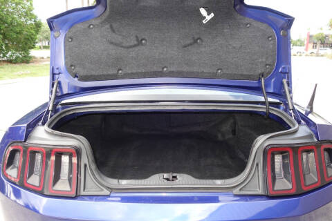 2014 Ford Mustang V6