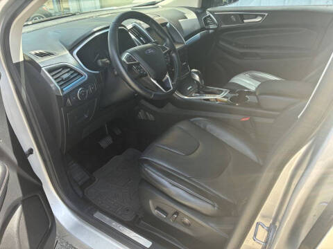 2016 Ford Edge Titanium
