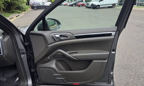 2016 Porsche Cayenne S