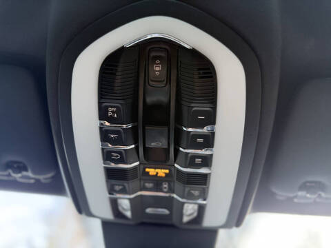 2018 Porsche Cayenne Platinum Edition