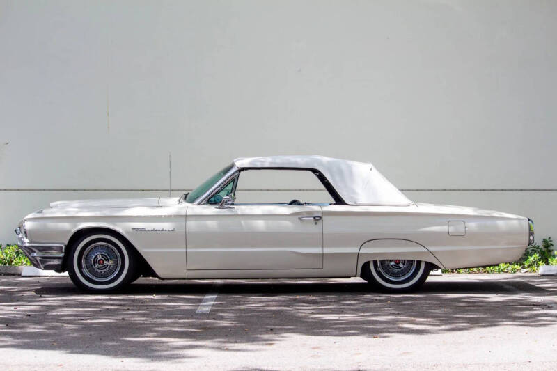 1964 Ford Thunderbird