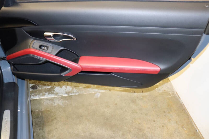 2018 Porsche 718 Cayman