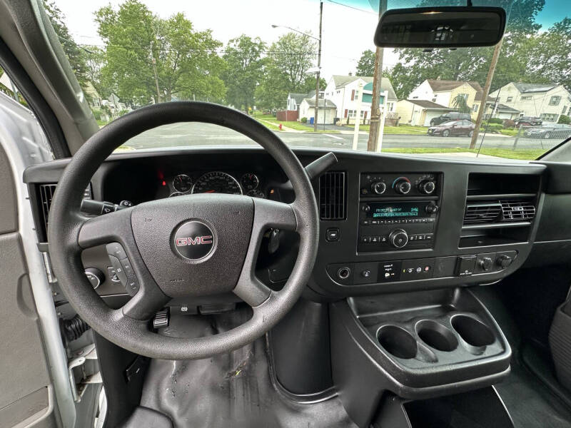 2018 GMC Savana 2500