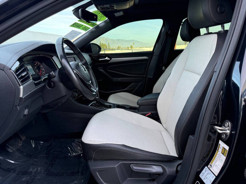 2019 Volkswagen Jetta R-Line