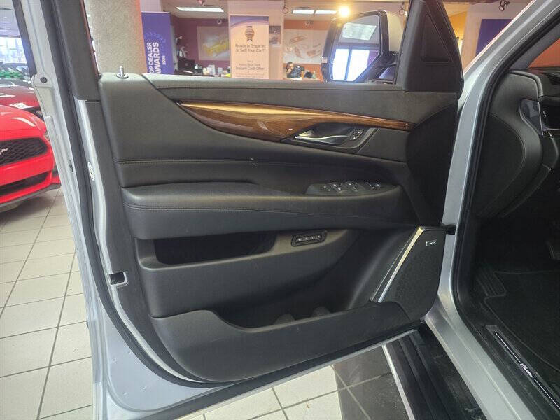 2017 Cadillac Escalade ESV Premium Luxury