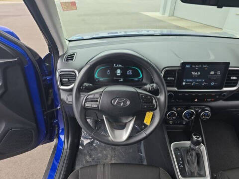 2023 Hyundai Venue SEL