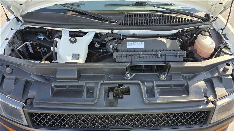 2023 Chevrolet Express 2500