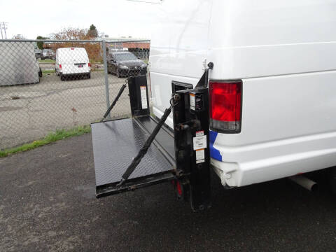 2014 Ford E-Series E-350 SD