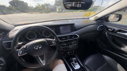 2018 Infiniti QX30 Premium