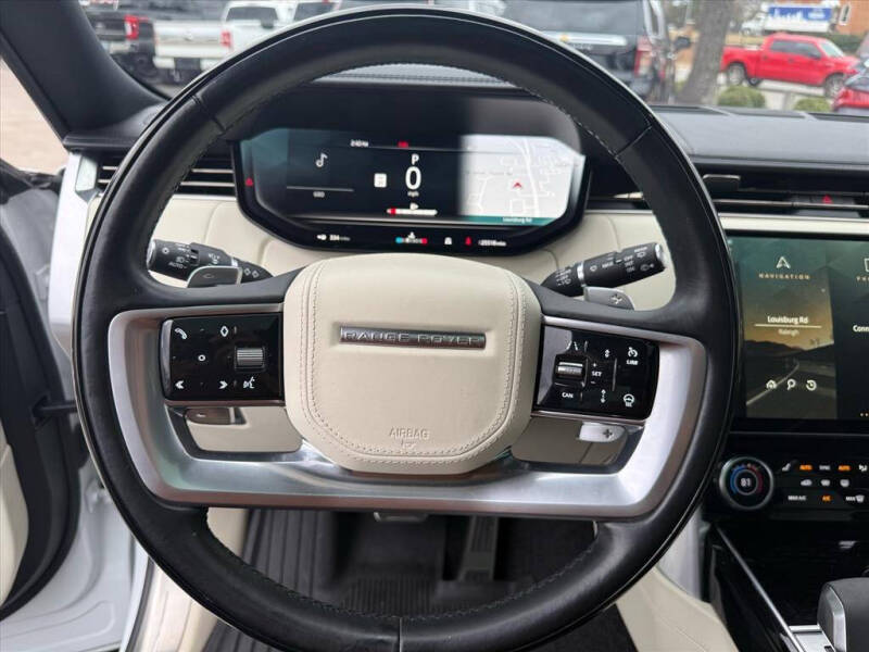 2023 Land Rover Range Rover P530 SE LWB