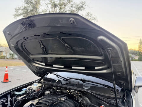 2014 Volkswagen Touareg V6 Sport