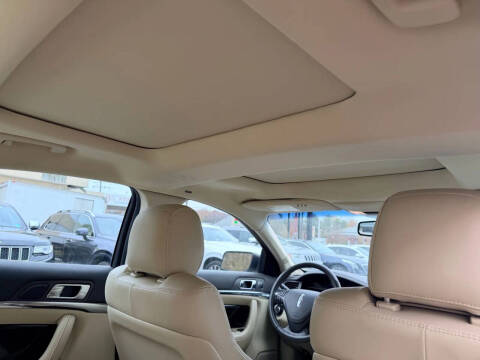 2015 Lincoln MKS EcoBoost