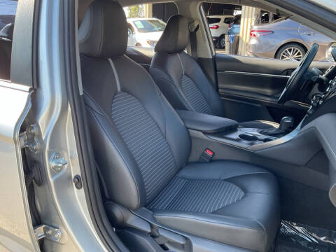 2022 Toyota Camry SE