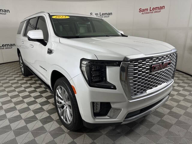 Used 2023 GMC Yukon XL Denali with VIN 1GKS2JKL1PR326710 for sale in Bloomington, IL