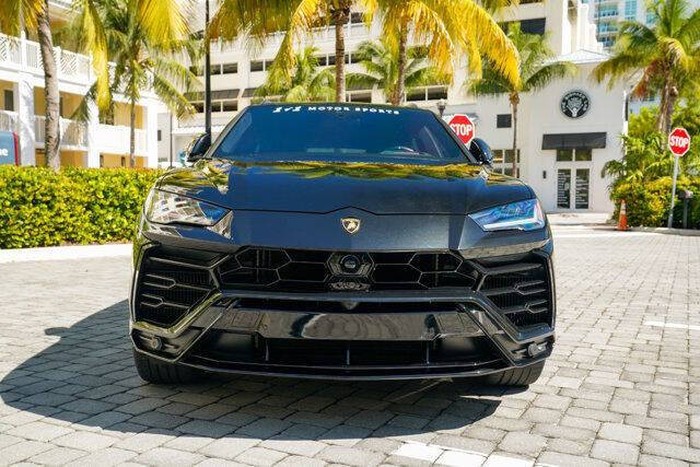 2022 Lamborghini Urus