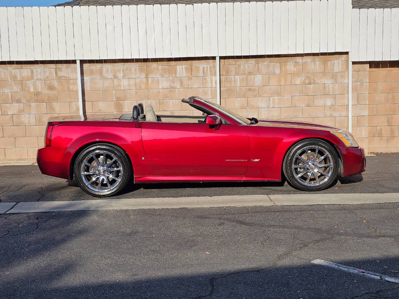 2006 Cadillac XLR-V 21