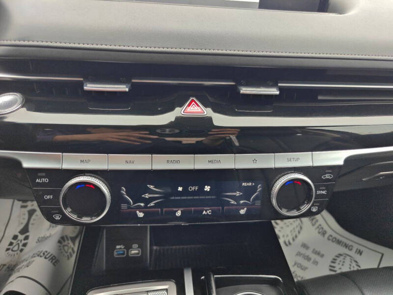 2023 Genesis G80