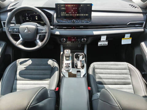 2026 Mitsubishi Outlander PHEV SE