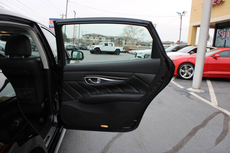 2018 Infiniti Q70L 3.7 Luxe