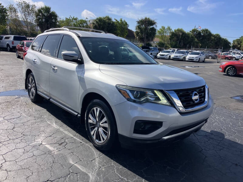 2019 Nissan Pathfinder S