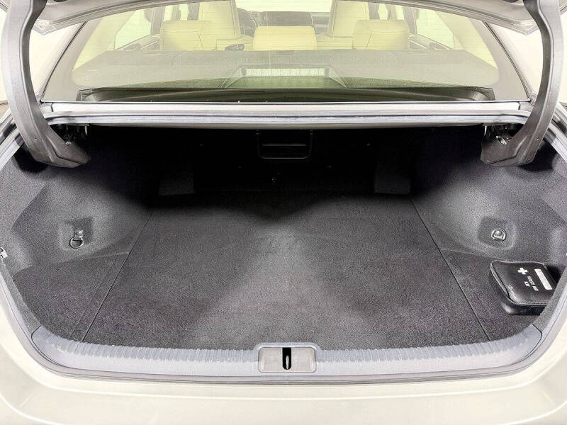 2019 Lexus ES 300h