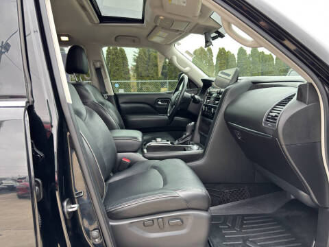 2022 Infiniti QX80 Luxe