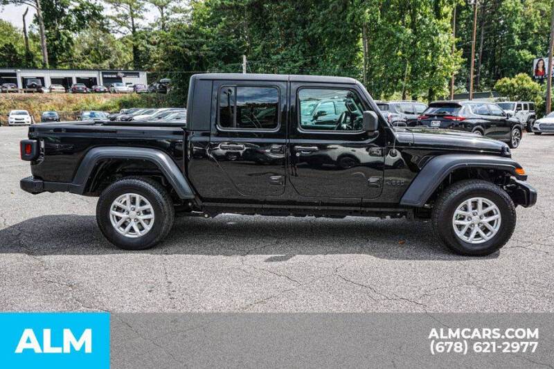 2023 Jeep Gladiator Sport